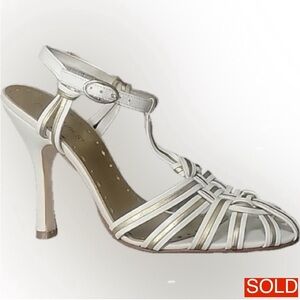 ✅SOLD!!!✅BCBGirls Woven Leather Cage T-strap Sandals